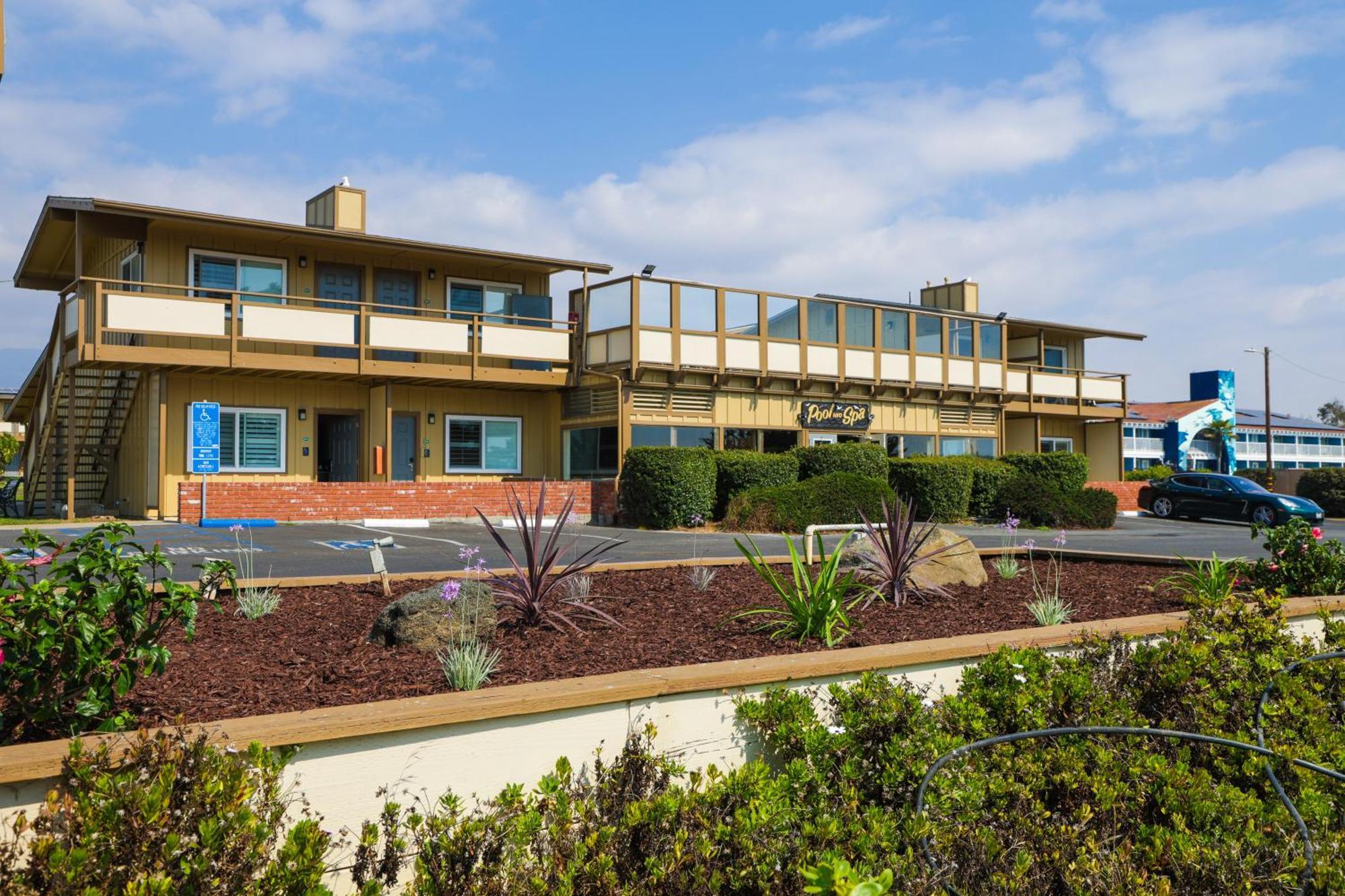Silver Surf Motel San Simeon Eksteriør billede